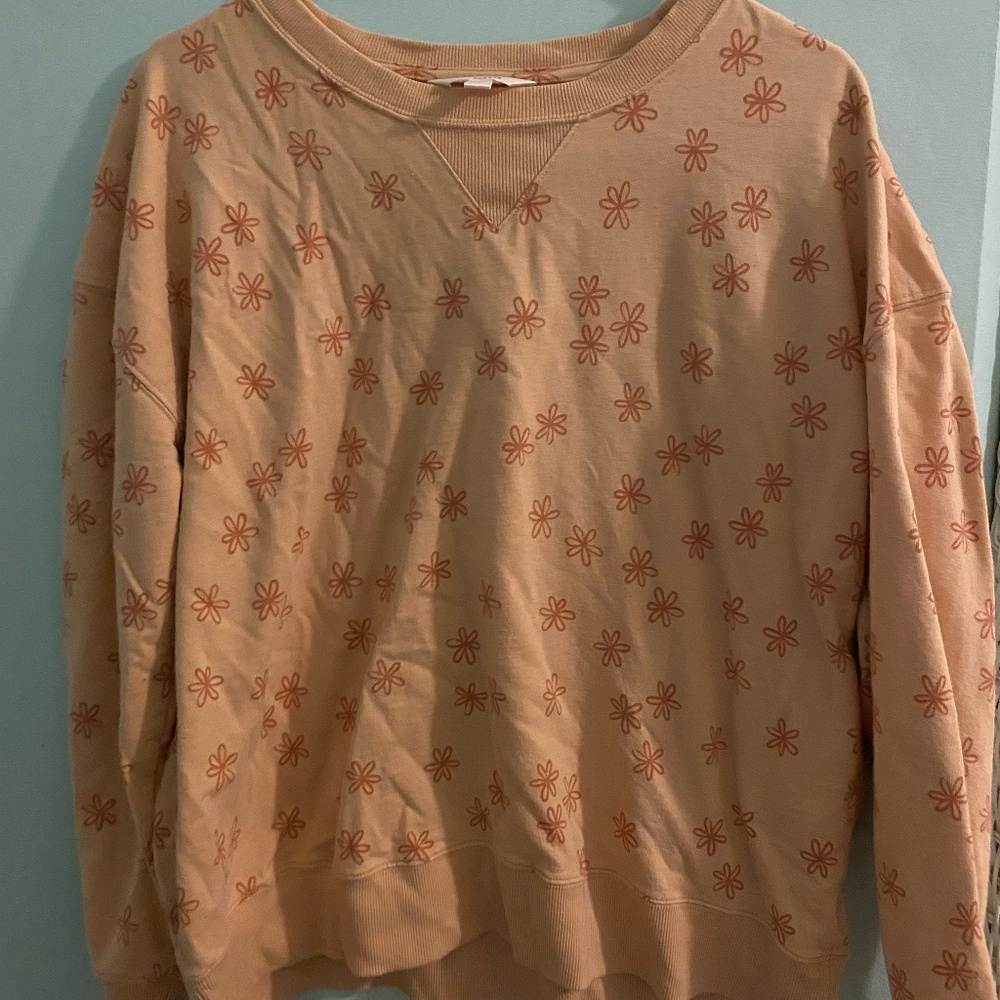 Oversized floral crew neck